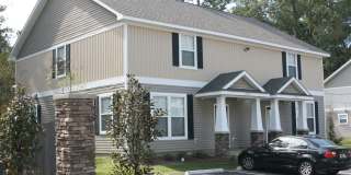 Hamptons on High – 4 Bedroom / 4 Bathroom Student Townhome Near FSU & TSC! Gallery 46