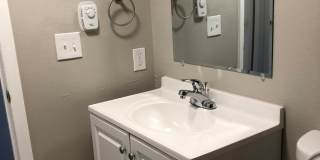 Top Unit Available! 2 Bed 1 Bath Condo Gallery 19
