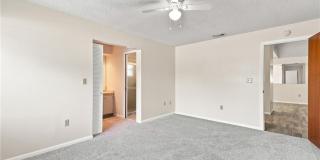 2101 SE Dolphin Road Gallery 25