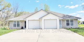 1033 SW Ephraim Dr Gallery 1