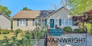 Charming Ranch Convenient Location Gallery 1