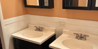 Spacious 4-Bedroom/2-Bath Mobile Home-Great Location!  Minutes to Eglin Air Force Base Gallery 12