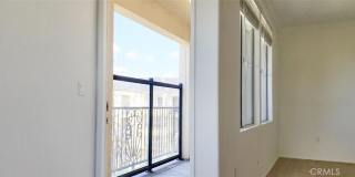 2441 Watermarke Place Gallery 11
