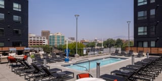 Jules on 3rd Gallery 3