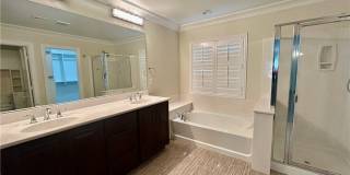 1990 Granemore Street Gallery 22