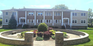 105 Newark Pompton Gallery 1
