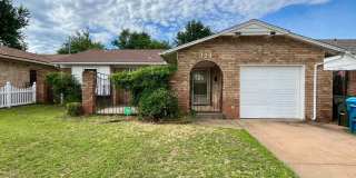 Cute 3 bed 1.5 Bath in Midwest City Gallery 1