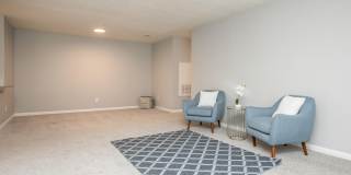 Ivy Commons Gallery 78