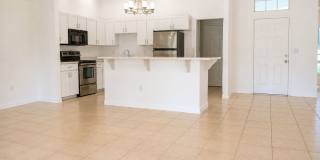 Duplex for rent with a pool Gallery 1