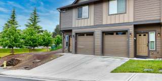 Garage, Backyard, 3 Bedroom - Now Leasing Gallery 26