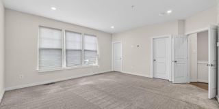 5303 GREENWICH Circle Gallery 10