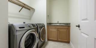 PET FRIENDLY UNFURNISHED ELEVATED PENTHOUSE LIVING WITH PRIVATE ELEVATOR Gallery 49