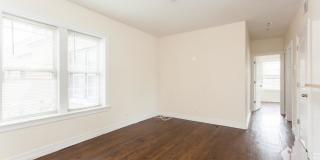 3814 N Sheffield Ave Gallery 7