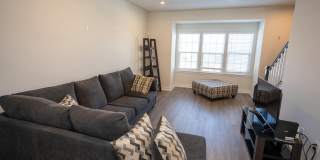 9926 NEW POINTE Drive Gallery 6