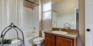 2123 W SPRUCE STREET Gallery 29