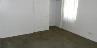 1342 E Maple, Pool Home - AVAILABLE 6/1/2026 Gallery 12