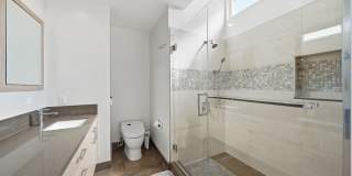 1342 Stanford St Gallery 17