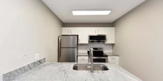 Amalie Apartment Homes Gallery 7