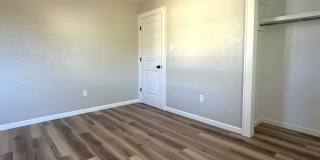 6710 SW Embassy Cir - AVAILABLE NOW! Gallery 14