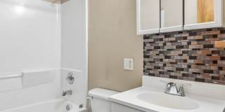 2 Bedroom in Westside School District Gallery 10