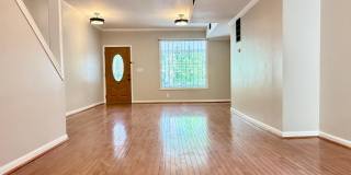 1004 GIRARD Street NW Gallery 7