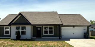 3 BEDROOM 2 BATHROOMS Gallery 1