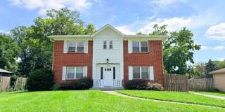 NOW SHOWING: 1 Bedroom/1 Bathroom Apartment located at 303 N Madison Ave. Unit 3 in Greenwood, IN. Gallery 1