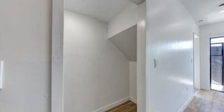 AMAZING NEW CONSTRUCTION UNIT NEAR DOWNTOWN Gallery 22