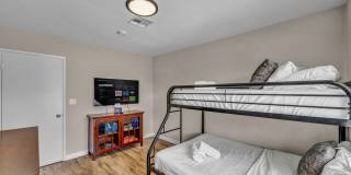 3 Bed FULLY FURNISHED Pool Home Gallery 17