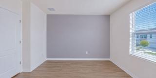 Like-New End-Unit 3 Bedroom Townhome Gallery 46