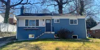 2419 VALLEY Way unit: Room1 Gallery 1