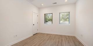 Modern Light-Filled Condo with Yard Access Near St. Elmo District Gallery 15