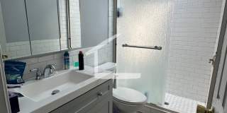 Gorgeous modern entire home perfect for large student groups available 9/1/2027 Gallery 54