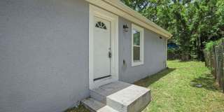 Fully Remodeled & Spacious 4 Bedroom Home - Don't miss it! Gallery 5