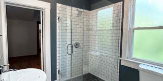 Beautiful 5 Bedroom Home! Gallery 10