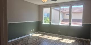 Beautiful 4 Bedroom 2.5 Bath with loft Gallery 23