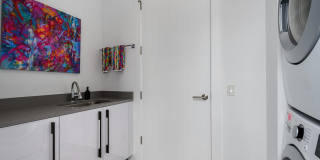 403 N Wabash Avenue Gallery 26