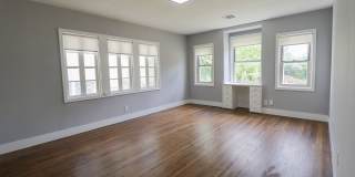 3 Bed | 1 Bath | Mid Town | $1400 Gallery 22