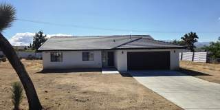 8160 Palomar Avenue Gallery 1