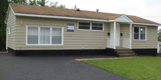 1014 E Colvin St Gallery 1