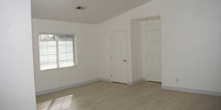 Charming 2-Story, 4 Bd 3 Ba Unit Near Downtown San Diego – 92113 Gallery 12