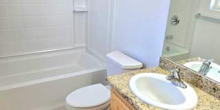 Large 3 Bedroom, 3 Bathroom Home with Solar Gallery 13