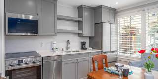 109 E Gordon St Gallery 1