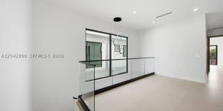 1316 NE 16th Ter Gallery 19