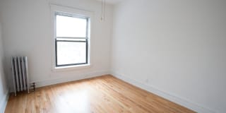 1515 E. 54th Street Gallery 11