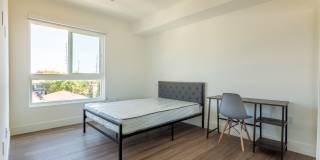 1450 S Barrington Ave Gallery 17