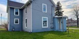 131 West Lordeman Street Gallery 1
