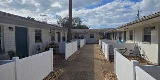 SPACIOUS 1 BEDROOM 1 BATH APARTMENT HOME LOCATED IN ST PETERSBURG FL Gallery 1