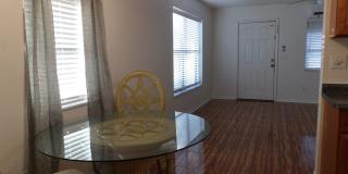 Cute 2 Bedroom 1 Bath with huge Screen Porch Gallery 13