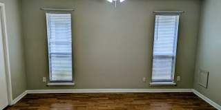 CUTE 3 BEDROOM 2 BATH! WITH A LARGE BACK YARD! Gallery 8
